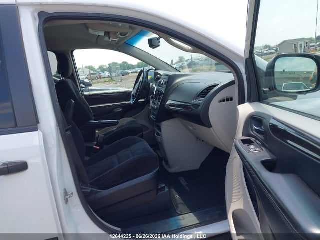 12644225 :رقم المزاد ، 2C4RDGBG9FR510795 vin ، 2015 Dodge Grand Caravan Se مزاد بيع