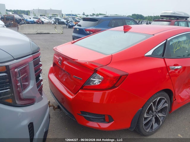 Honda Civic Touring 2019 2HGFC1F92KH106883 Image 16