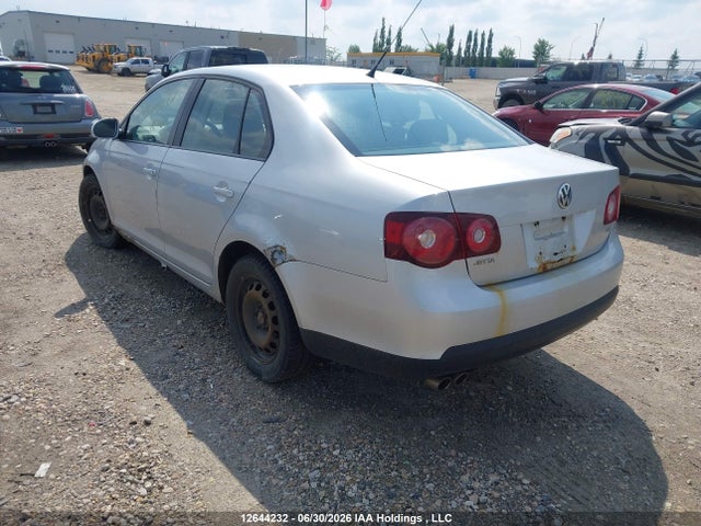 Продажа на аукционе авто 2009 Volkswagen Jetta 2.5l Comfortline, vin: 3VWJM71K79M179615, номер лота: 12644232