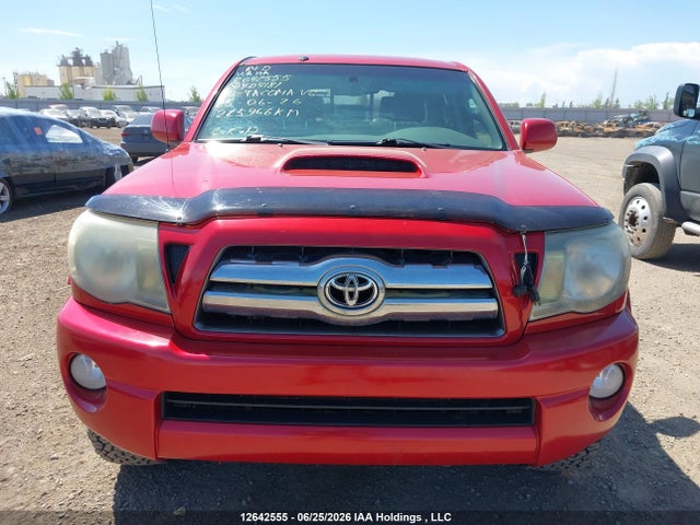 2010 Toyota Tacoma V6 მანქანა იყიდება აუქციონზე, vin: 5TEMU4FNXAZ709181, აუქციონის ნომერი: 12642555