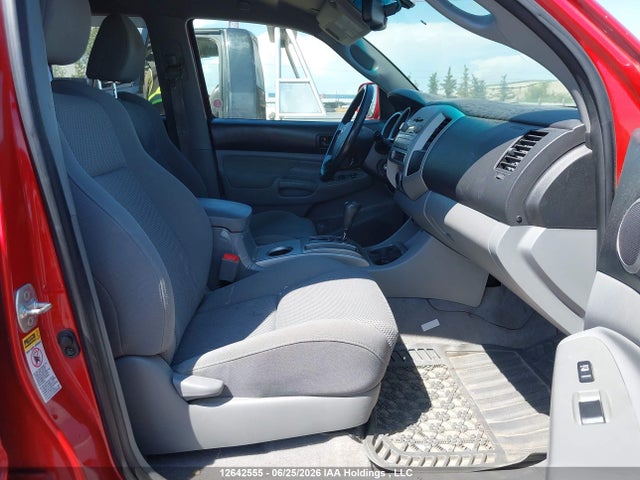 2010 Toyota Tacoma V6 მანქანა იყიდება აუქციონზე, vin: 5TEMU4FNXAZ709181, აუქციონის ნომერი: 12642555