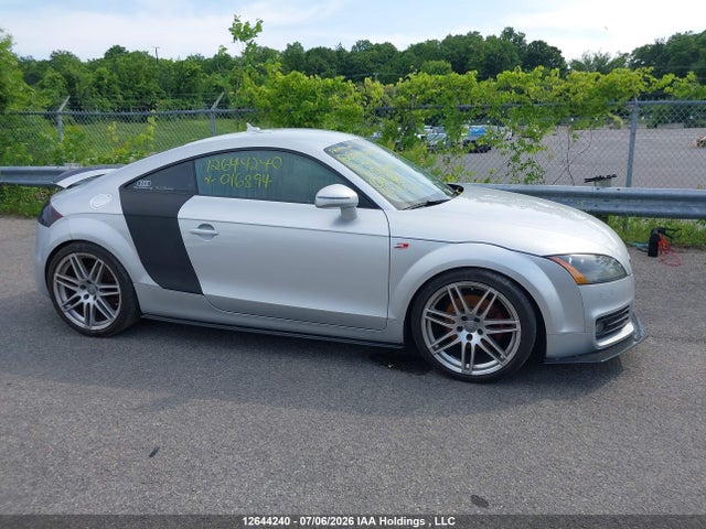 12644240 :رقم المزاد ، TRUBFAFK3A1016894 vin ، 2010 Audi Tt 2.0t مزاد بيع