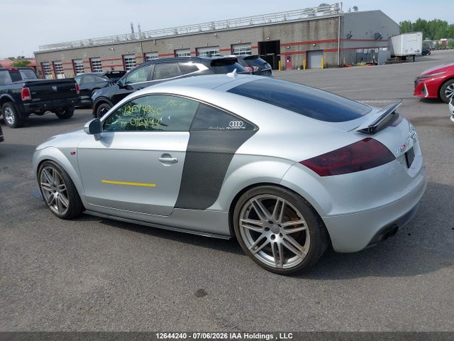 12644240 :رقم المزاد ، TRUBFAFK3A1016894 vin ، 2010 Audi Tt 2.0t مزاد بيع