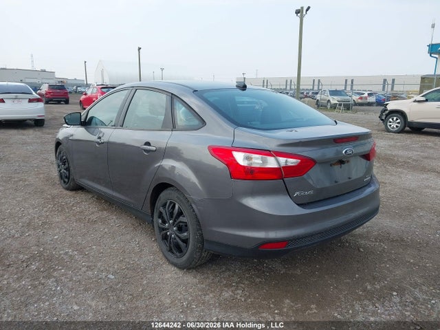 Ford FOCUS SE 2014 1FADP3F27EL225857 Image 3