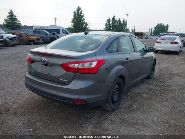 Ford FOCUS SE 2014 1FADP3F27EL225857 Image 4