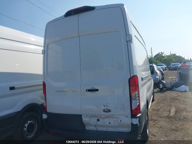 12644272 :رقم المزاد ، 1FTBR1X88NKA80157 vin ، 2022 Ford Transit T-250 مزاد بيع