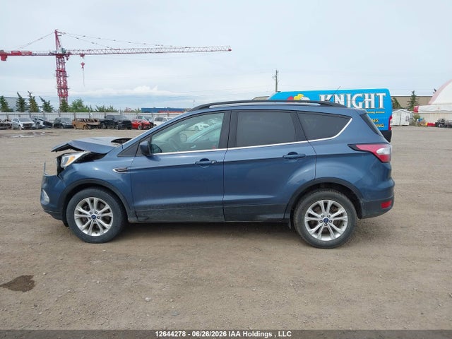 12644278 :رقم المزاد ، 1FMCU9GD5JUB77759 vin ، 2018 Ford Escape Se مزاد بيع