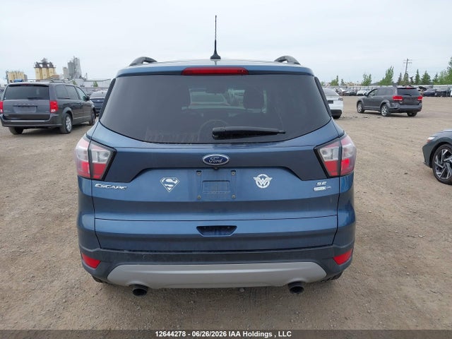 12644278 :رقم المزاد ، 1FMCU9GD5JUB77759 vin ، 2018 Ford Escape Se مزاد بيع