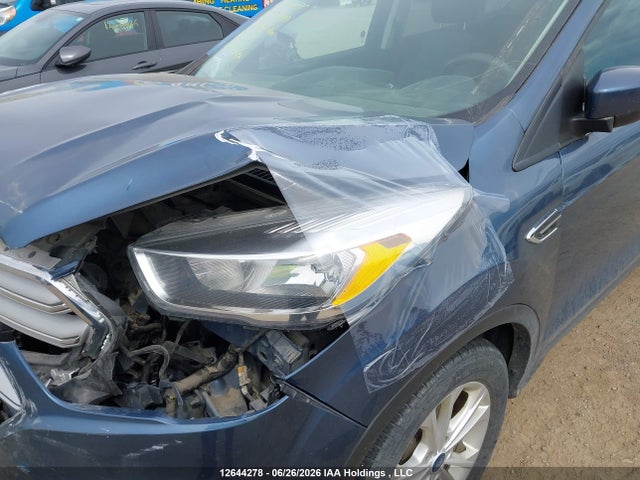 12644278 :رقم المزاد ، 1FMCU9GD5JUB77759 vin ، 2018 Ford Escape Se مزاد بيع