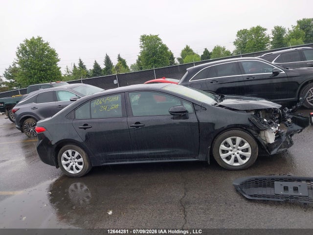 12644281 :رقم المزاد ، 5YFBPMBE5MP243688 vin ، 2021 Toyota Corolla Le مزاد بيع