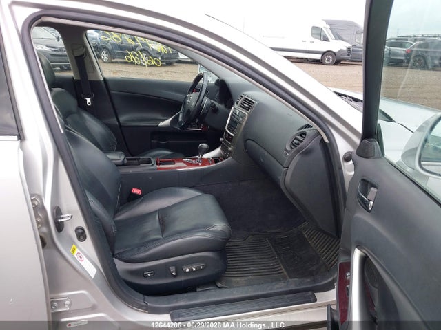 12644286 :رقم المزاد ، JTHCK262375013140 vin ، 2007 Lexus Is 250 مزاد بيع