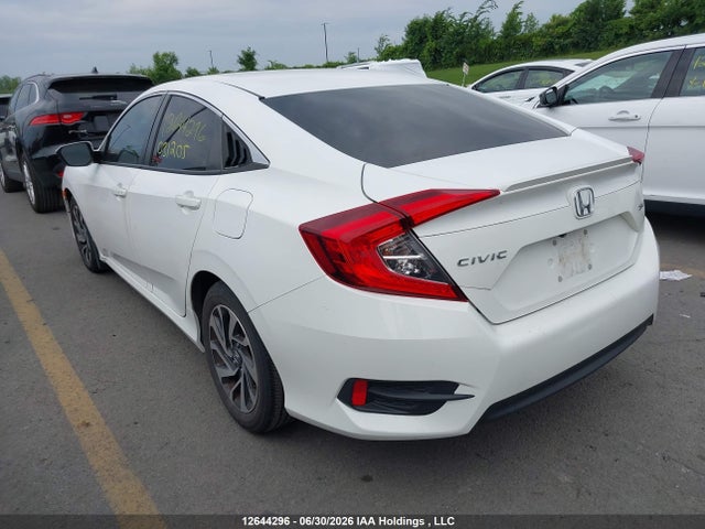 Honda CIVIC SE 2018 2HGFC2F67JH031205 Image 3