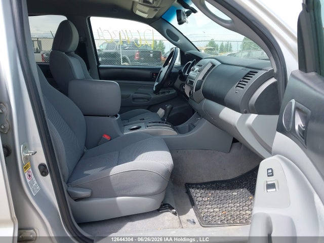 2010 Toyota Tacoma Double Cab Long Bed მანქანა იყიდება აუქციონზე, vin: 5TEMU4FN4AZ710374, აუქციონის ნომერი: 12644304