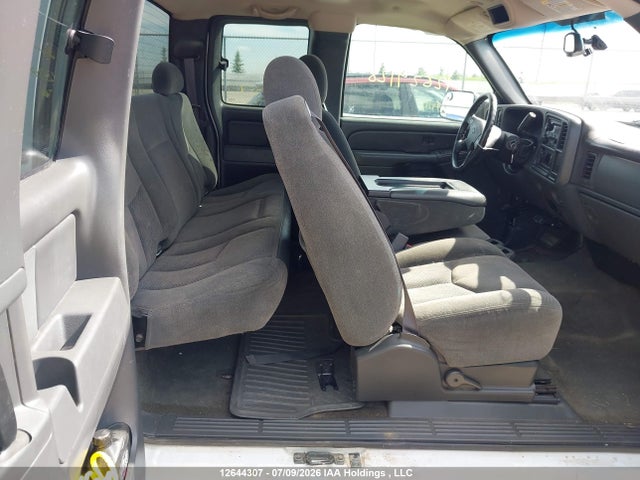 Продаж на аукціоні авто 2005 Chevrolet Silverado 3500 Ls/lt, vin: 1GCJK392X5E299060, номер лоту: 12644307