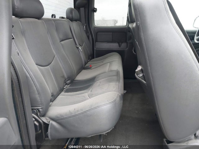 Продажа на аукционе авто 2007 Chevrolet Silverado K1500 Classic, vin: 1GCEK19B17Z157536, номер лота: 12644311