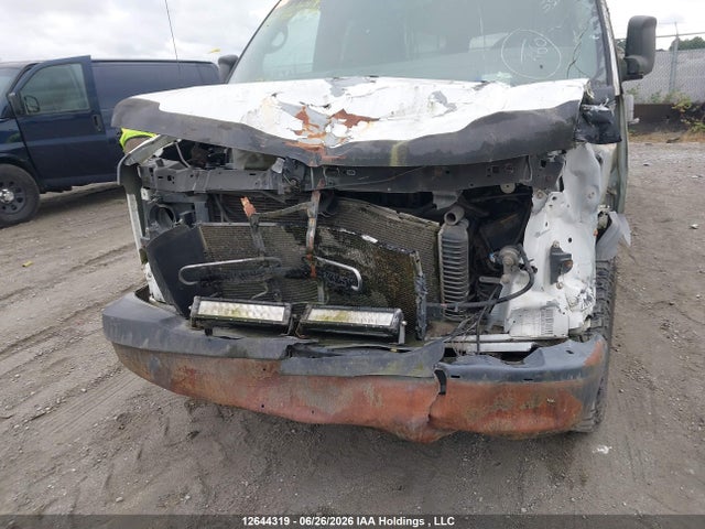 2012 Gmc Savana Passenger 1ls მანქანა იყიდება აუქციონზე, vin: 1GJZ7ZFG7C1127198, აუქციონის ნომერი: 12644319