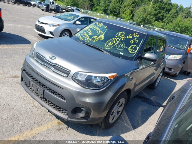 KIA Soul 2018 KNDJN2A22J7549435 Image 2