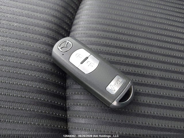 3MZBM1L78FM163073 Mazda 3 TOURING