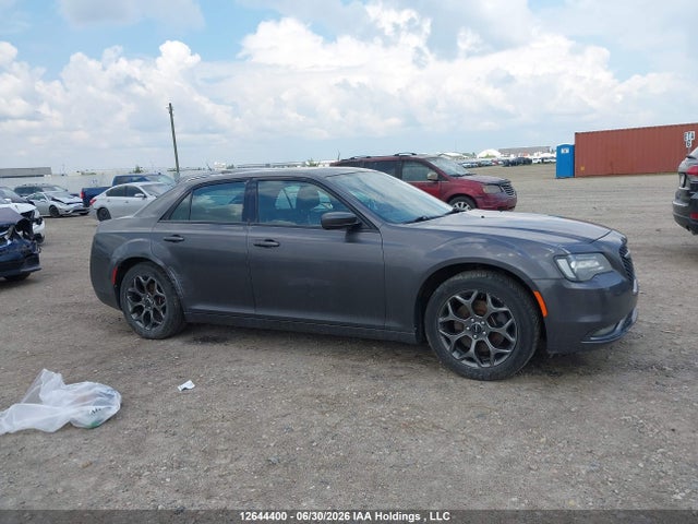 2C3CCAGG1JH250619 Chrysler 300 S