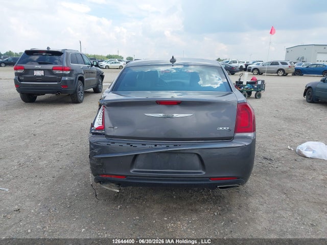 2C3CCAGG1JH250619 Chrysler 300 S