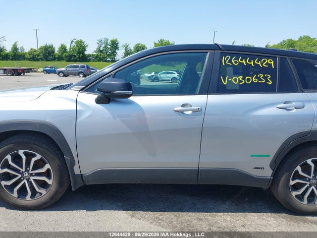 7MUFBABG5RV030633 Toyota Corolla Cross Hybrid Se