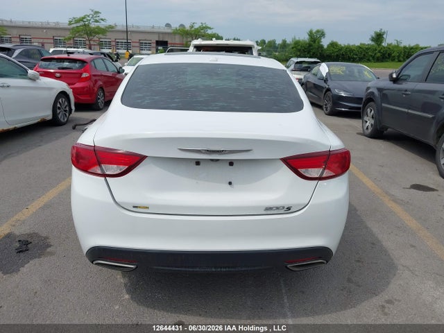 1C3CCCBG1FN707253 Chrysler 200