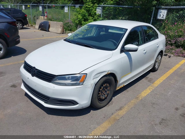 3VW2K7AJ2EM421805 Volkswagen Jetta 2.0l Trendline+