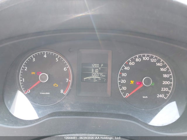 3VW2K7AJ2EM421805 Volkswagen Jetta 2.0l Trendline+