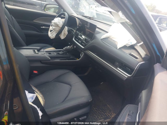 Продажа на аукционе авто 2026 Toyota Grand Highlander Le/xle/limited/platinum, vin: 5TDAAAB54TS108977, номер лота: 12644458
