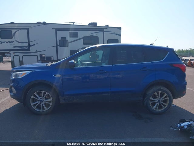 Ford ESCAPE SE 2019 1FMCU9GD3KUB88339 Image 13