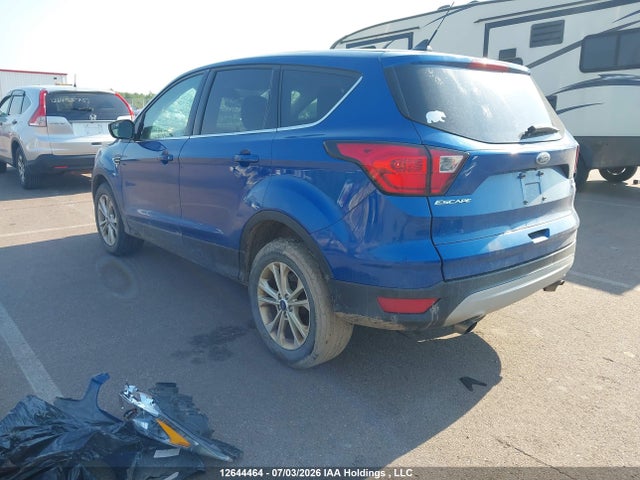 Ford ESCAPE SE 2019 1FMCU9GD3KUB88339 Image 3