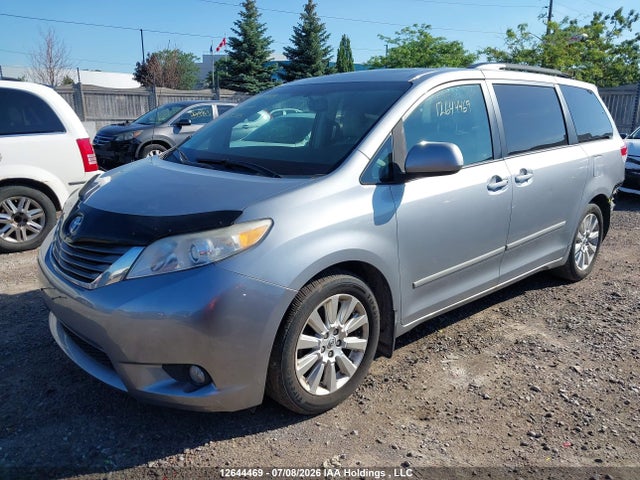 2011 Toyota Sienna Xle 7 Passenger მანქანა იყიდება აუქციონზე, vin: 5TDYK3DC1BS165316, აუქციონის ნომერი: 12644469