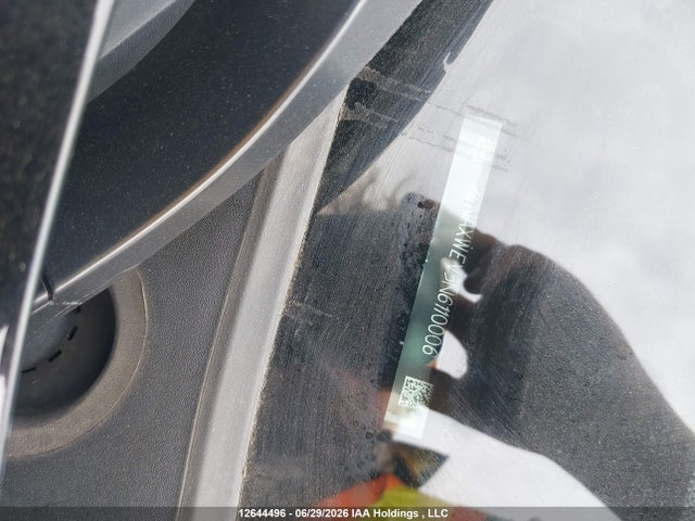 2GNAXWEV5N6110006 Chevrolet EQUINOX RS
