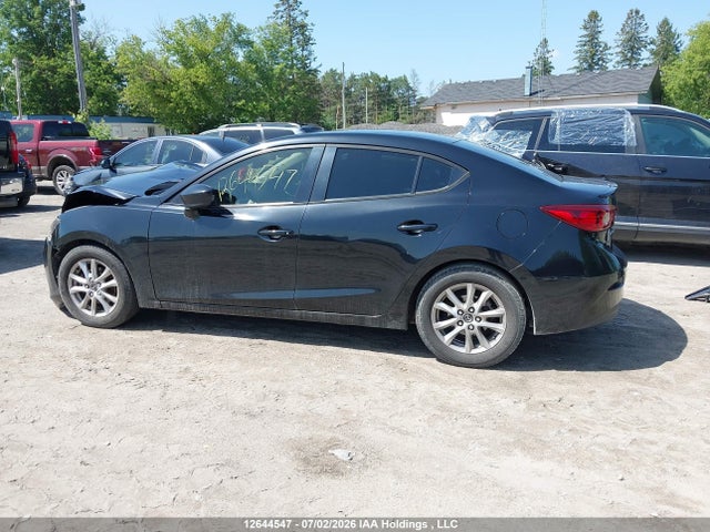 12644547 :رقم المزاد ، 3MZBM1V71FM193979 vin ، 2015 Mazda 3 Touring مزاد بيع