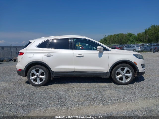 Lincoln MKC 2015 5LMCJ2A98FUJ39256 Image 14