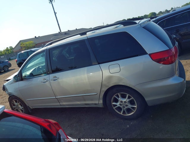 2004 Toyota Sienna Xle/xle Limited მანქანა იყიდება აუქციონზე, vin: 5TDZA22C14S132095, აუქციონის ნომერი: 12644563