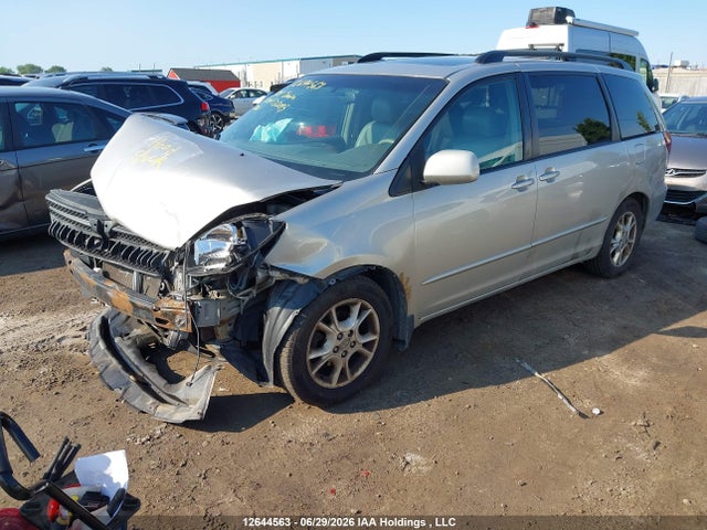 2004 Toyota Sienna Xle/xle Limited მანქანა იყიდება აუქციონზე, vin: 5TDZA22C14S132095, აუქციონის ნომერი: 12644563