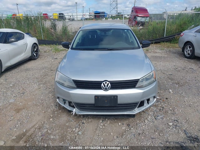 2011 Volkswagen Jetta S მანქანა იყიდება აუქციონზე, vin: 3VW2K7AJ9BM328839, აუქციონის ნომერი: 12644580