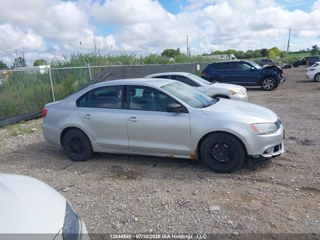 2011 Volkswagen Jetta S მანქანა იყიდება აუქციონზე, vin: 3VW2K7AJ9BM328839, აუქციონის ნომერი: 12644580