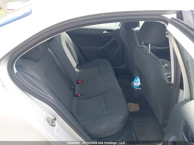 2011 Volkswagen Jetta S მანქანა იყიდება აუქციონზე, vin: 3VW2K7AJ9BM328839, აუქციონის ნომერი: 12644580