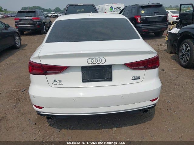 Audi A3 PREMIUM 2018 WAUB8GFF5J1093810 Image 16