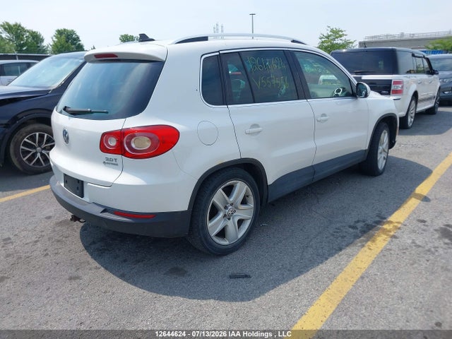 2011 Volkswagen Tiguan S/se/sel მანქანა იყიდება აუქციონზე, vin: WVGBV7AXXBW557556, აუქციონის ნომერი: 12644624