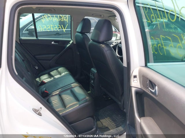 2011 Volkswagen Tiguan S/se/sel მანქანა იყიდება აუქციონზე, vin: WVGBV7AXXBW557556, აუქციონის ნომერი: 12644624