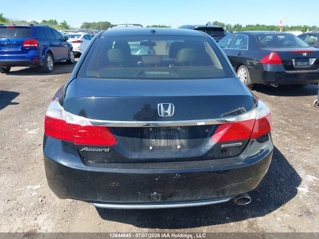 Honda Accord Touring 2014 1HGCR2F90EA811420 Image 16
