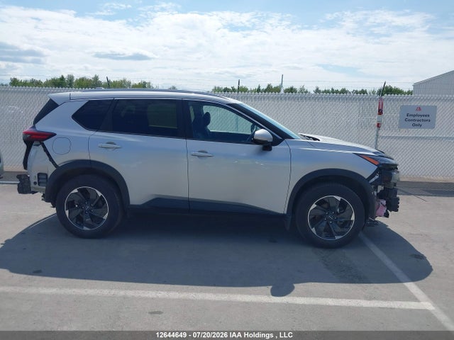 JN8BT3BB5SW426917 Nissan Rogue 60th Anniversary Edition/sv Moonroof