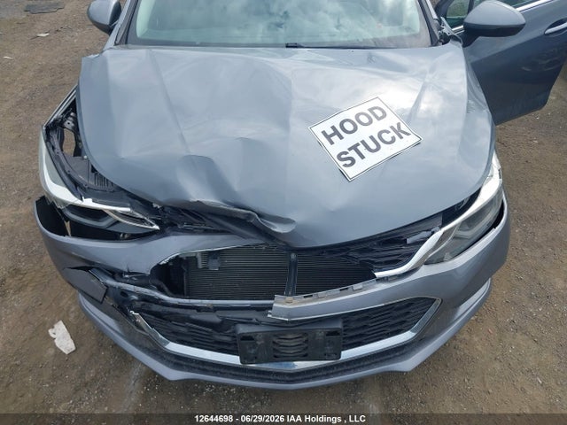 Chevrolet CRUZE LT 2018 1G1BE5SM9J7124082 Image 10