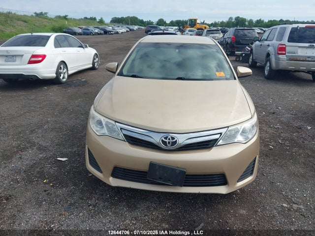 12644706 :رقم المزاد ، 4T1BF1FK9CU010413 vin ، 2012 Toyota Camry Se/le/xle مزاد بيع