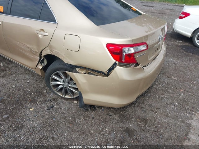 12644706 :رقم المزاد ، 4T1BF1FK9CU010413 vin ، 2012 Toyota Camry Se/le/xle مزاد بيع