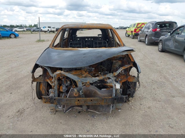 2T3BFREV1FW255874 Toyota RAV4 LE