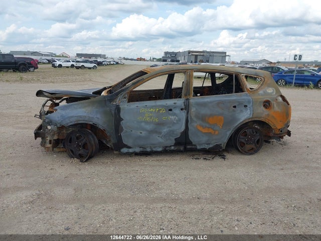 2T3BFREV1FW255874 Toyota RAV4 LE